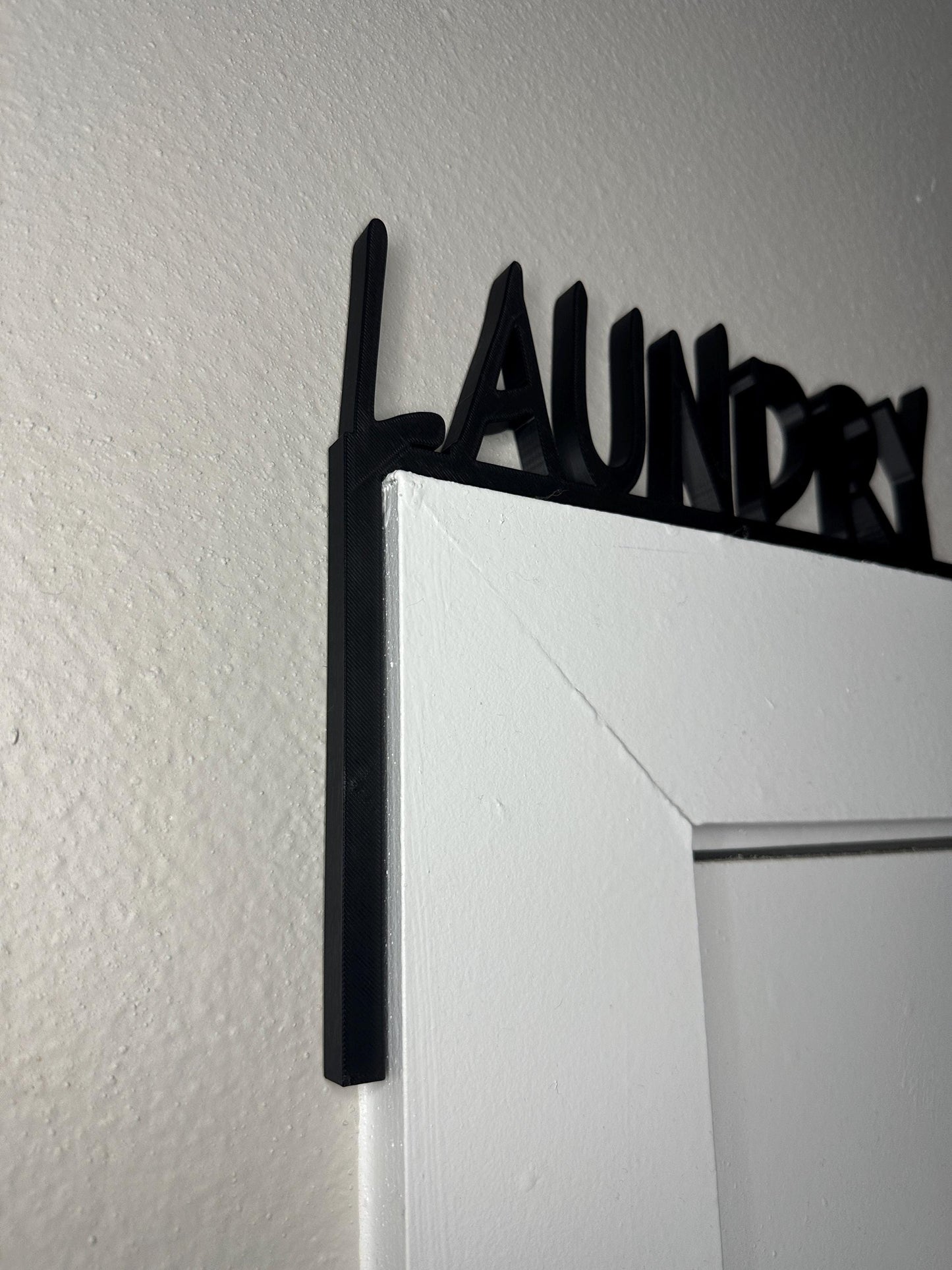 LAUNDRY Door Frame Topper Corner Sign – Left Side Mount – 3D Printed Modern Bathroom Label