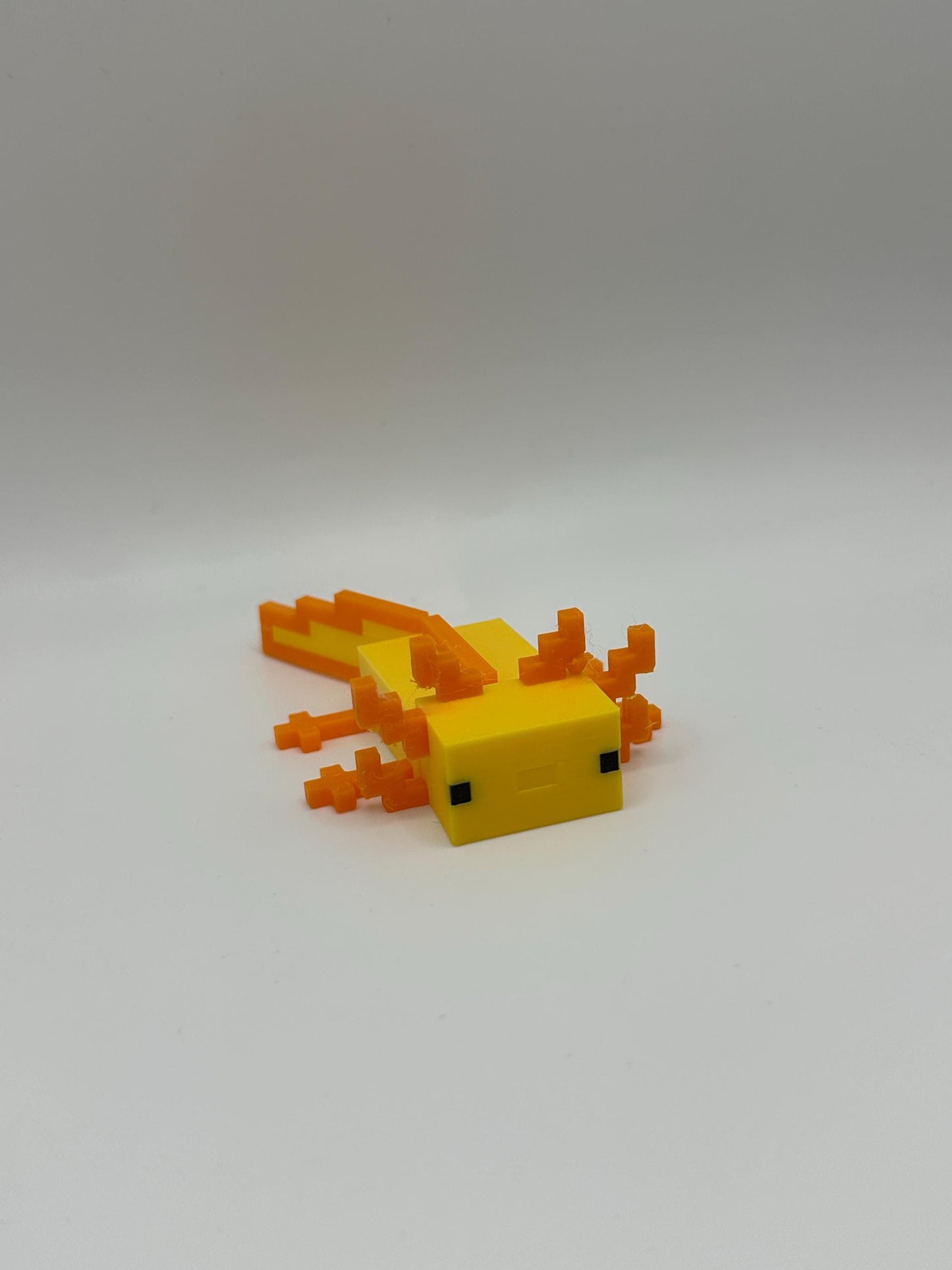 Articulated Axolotl Figurine: Sandbox Desk Toy
