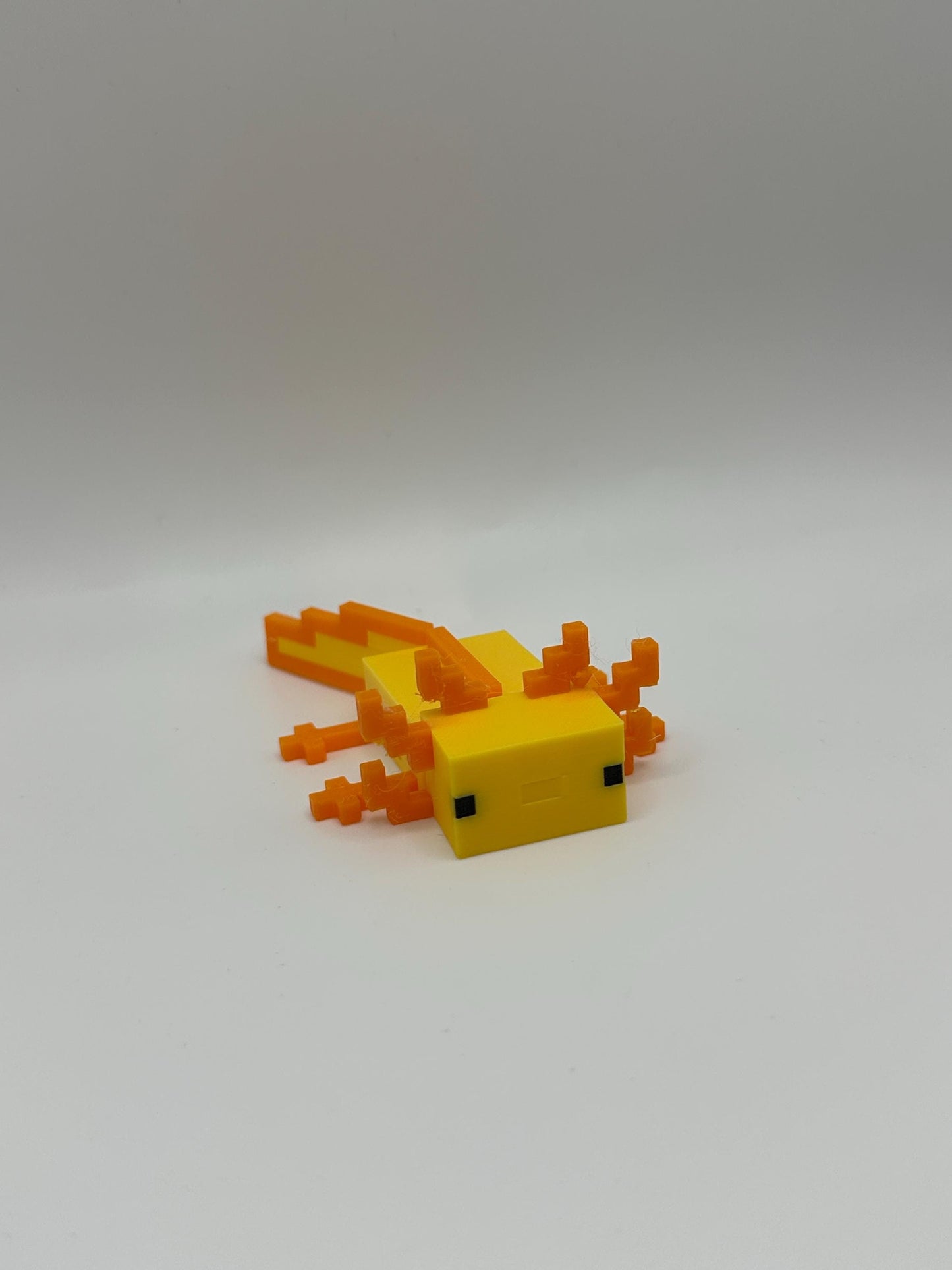 Articulated Axolotl Figurine: Sandbox Desk Toy