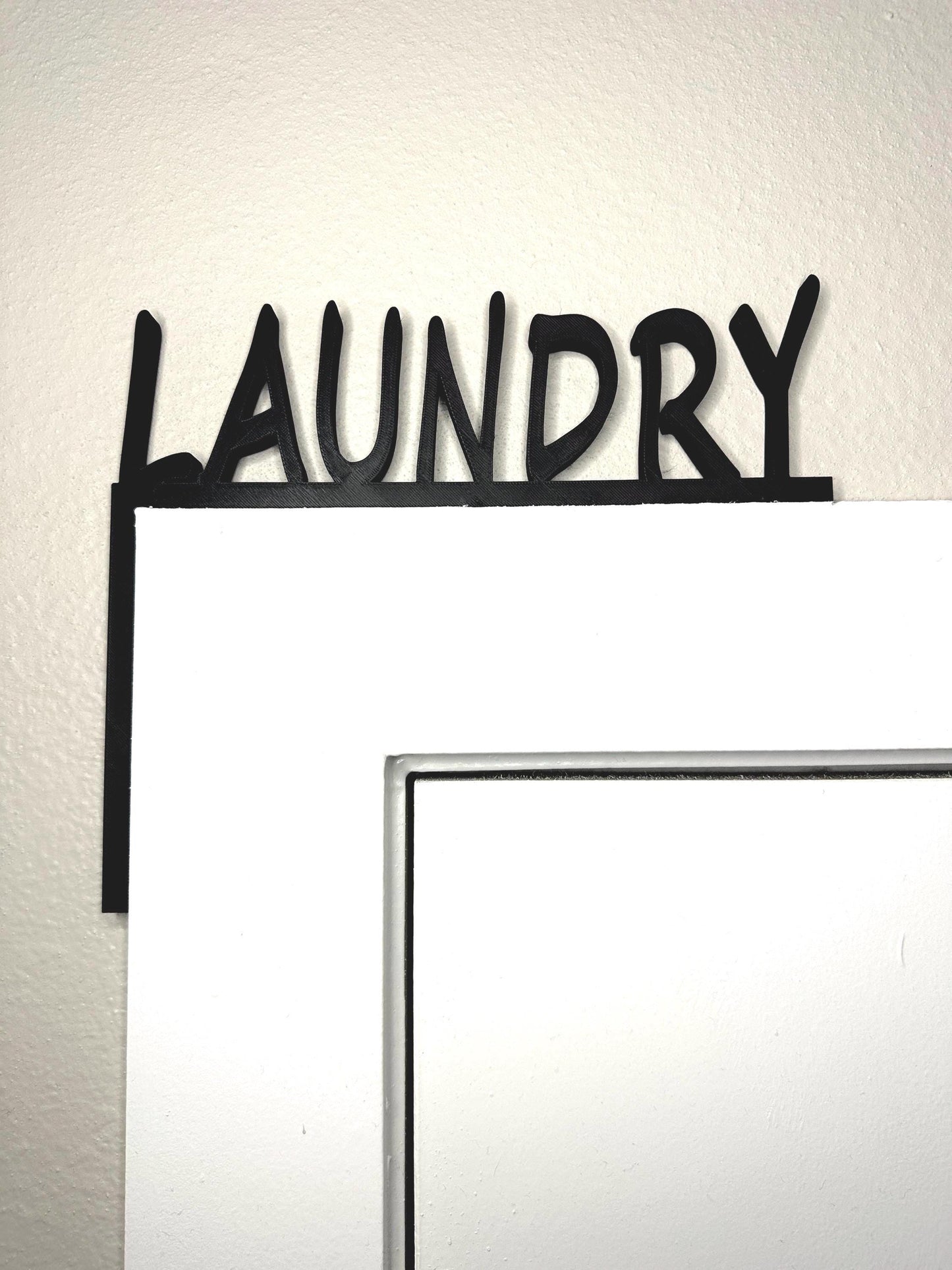 LAUNDRY Door Frame Topper Corner Sign – Left Side Mount – 3D Printed Modern Bathroom Label