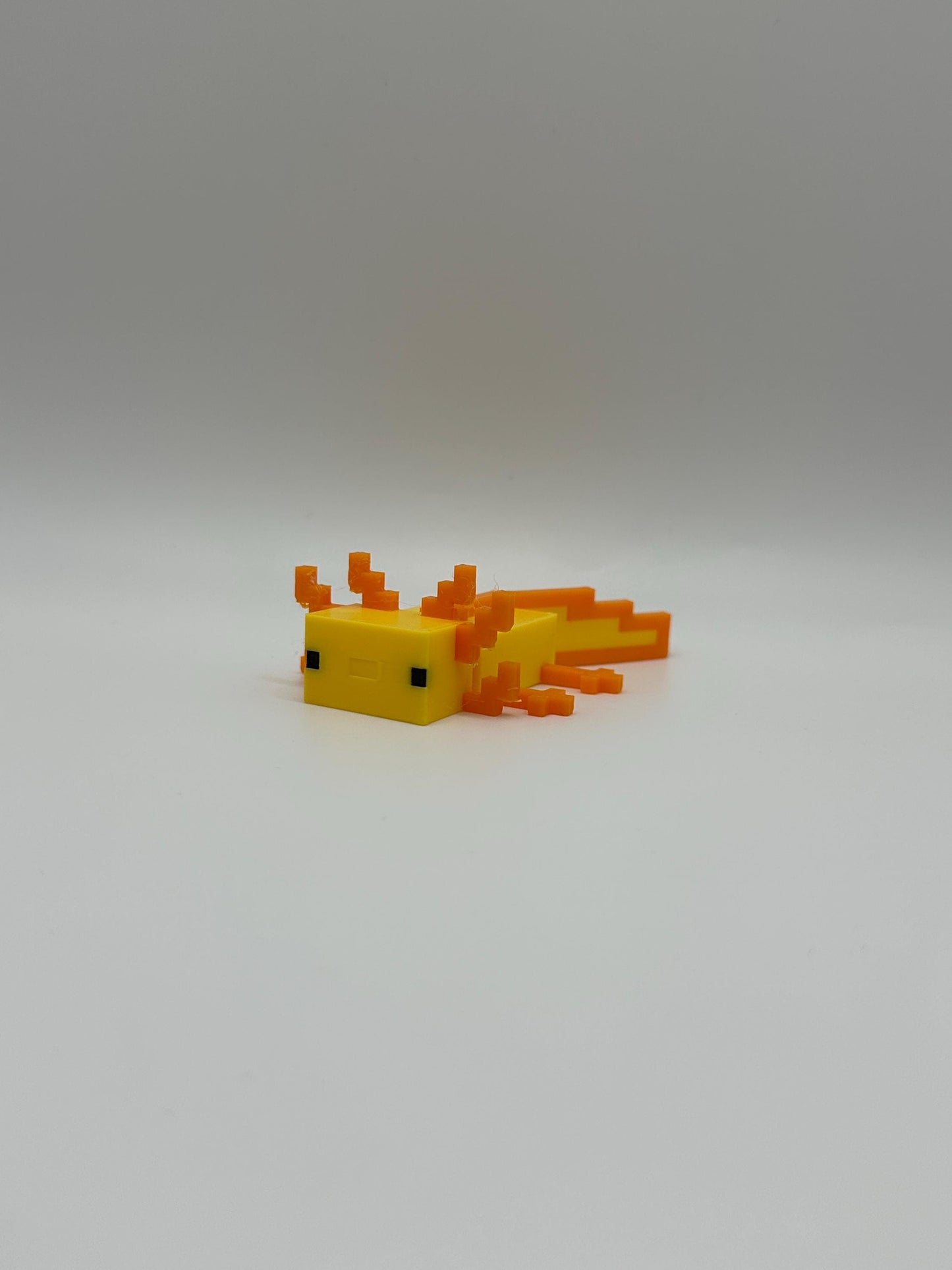 Articulated Axolotl Figurine: Sandbox Desk Toy