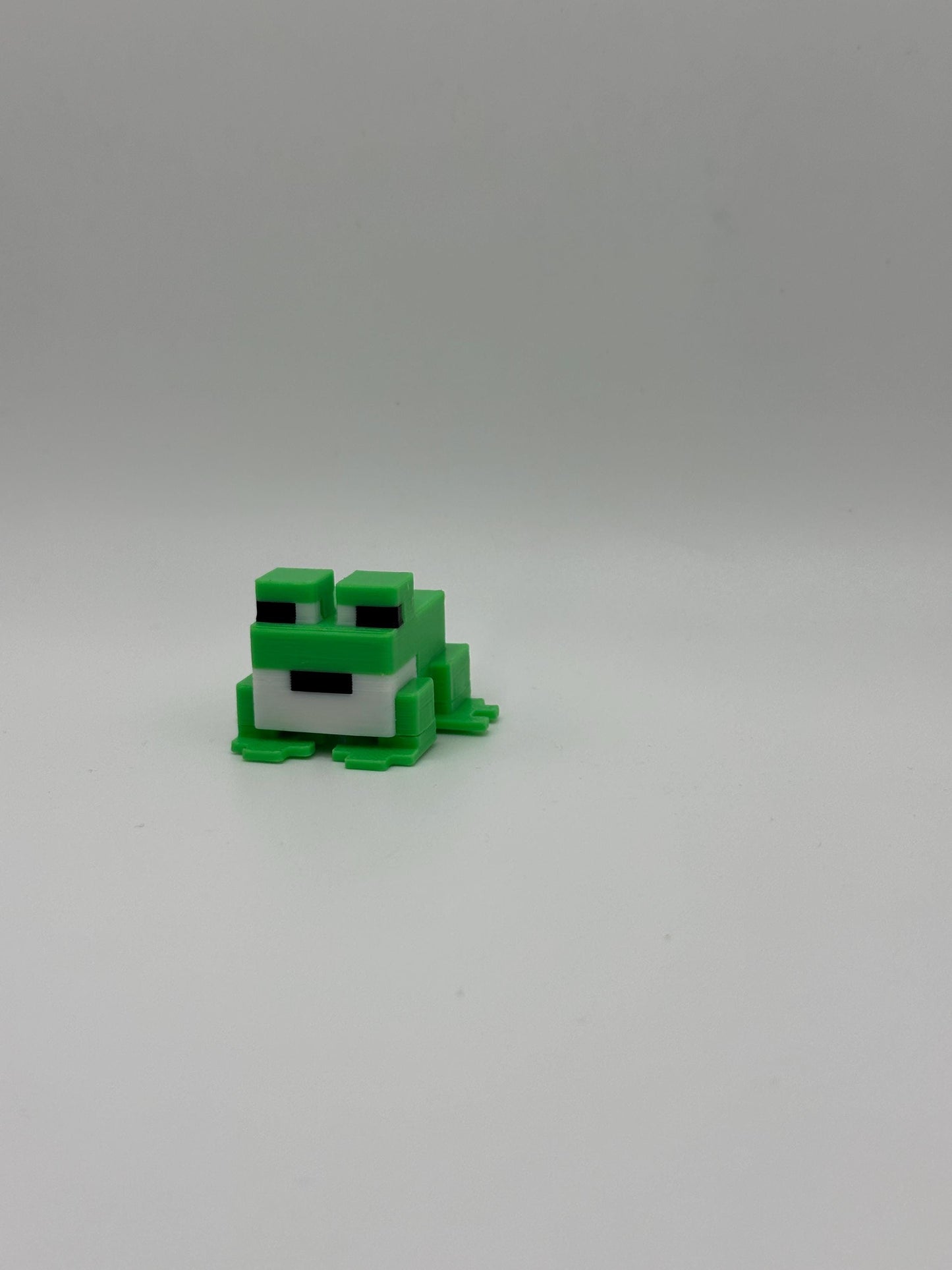 Sandbox Frog | 3D Printed Pixelated Frog Figure | Pixel Style Decor | Gamer Gift