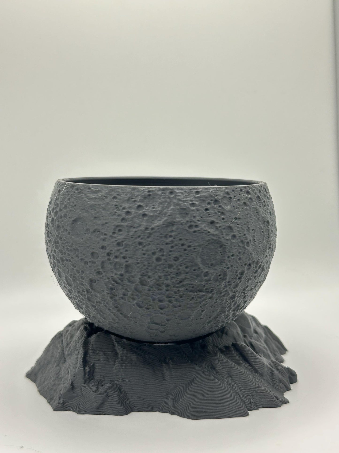3D Printed Moon Planter with Stand: Lunar Pot with Drainage