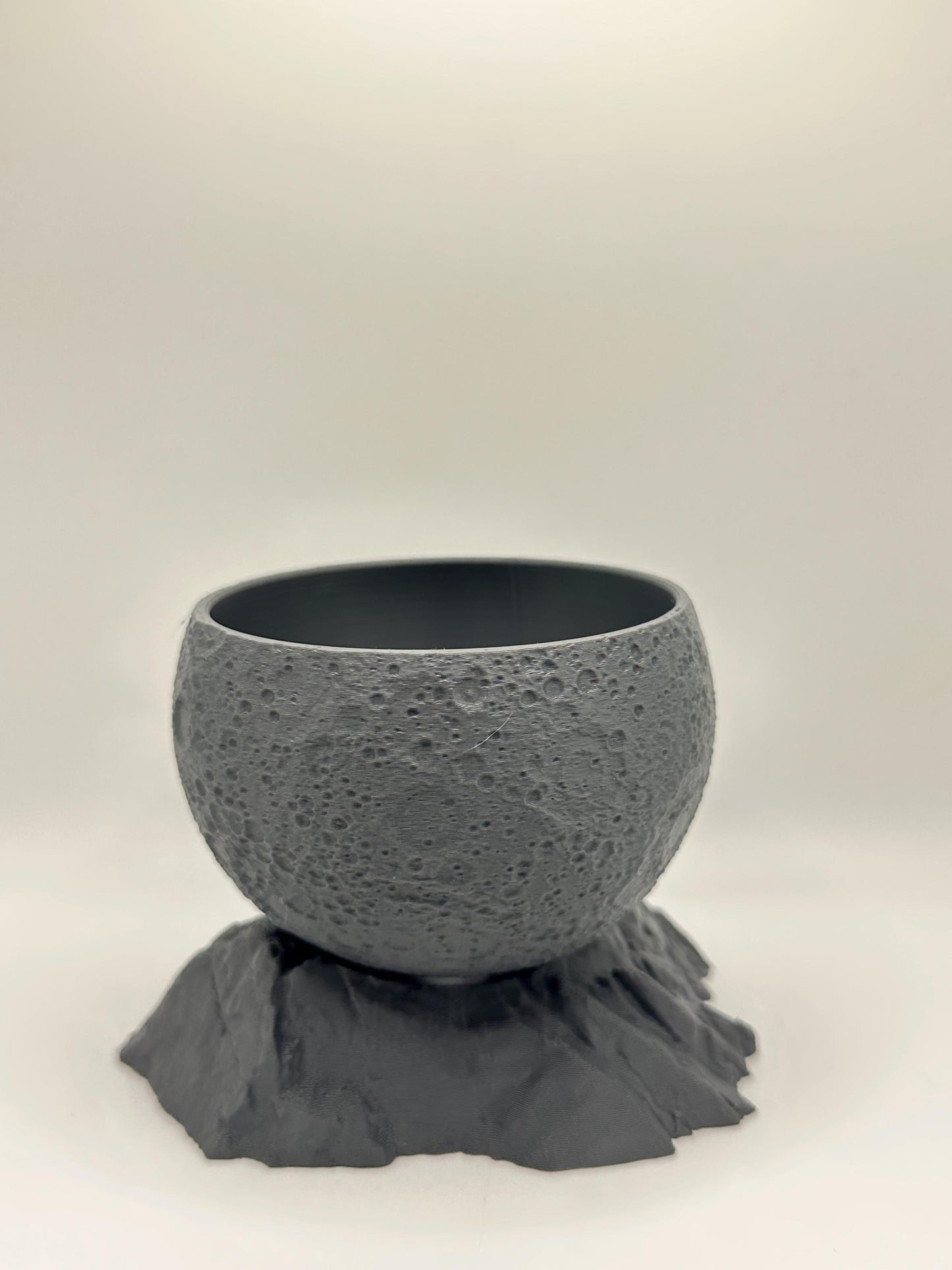3D Printed Moon Planter with Stand: Lunar Pot with Drainage