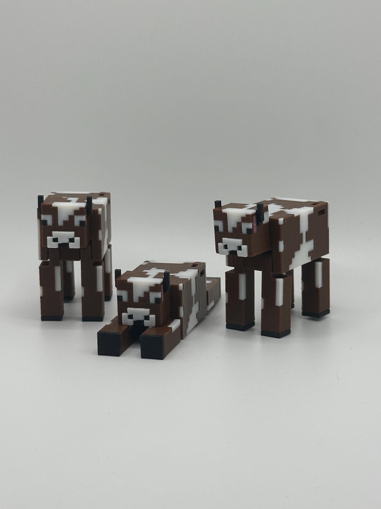 Articulated pixel inspired Cow Toy – 3D Printed Poseable Pixel Farm Animal | Unique Collectible Gift