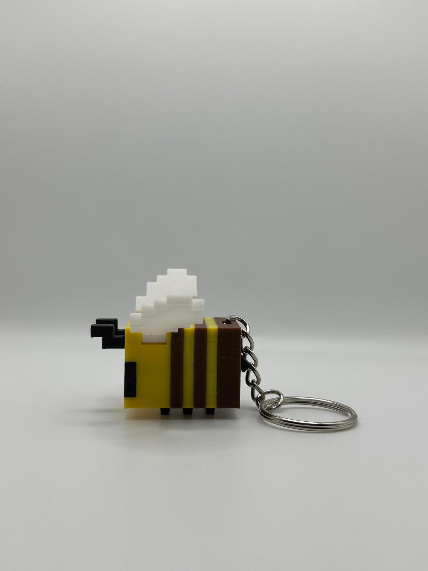 Articulated Bee – 3D Printed Figure with Moving Wings | Single Bee