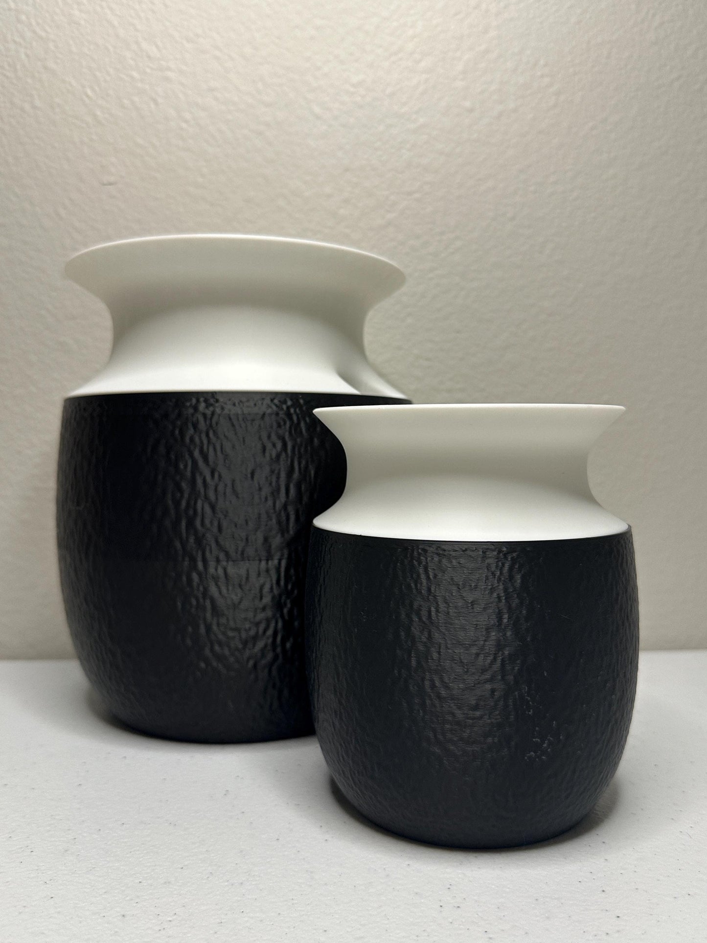 Two-Tone Planter with Water Reservoir: Modern Black & White Indoor/Outdoor Design