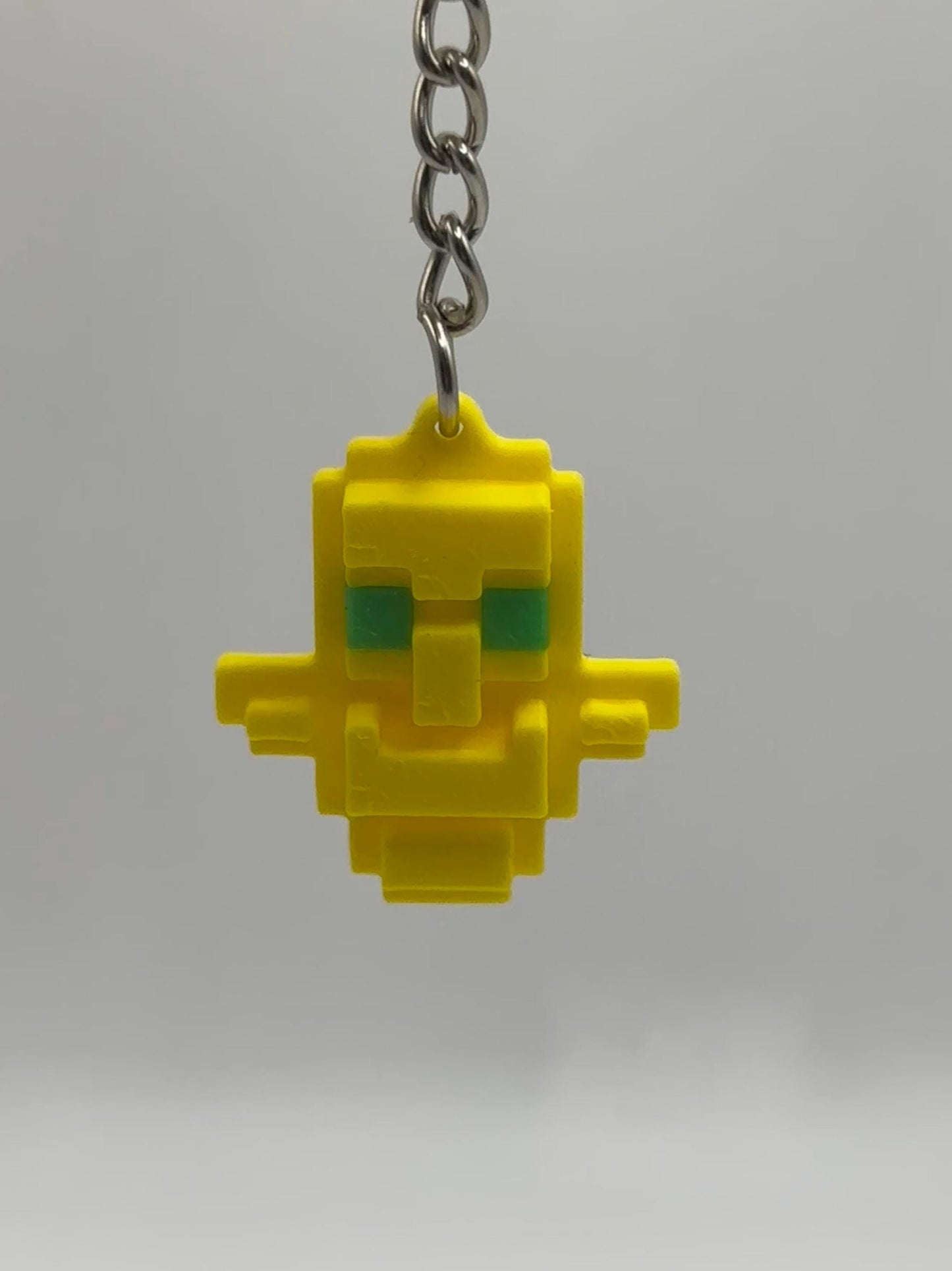 Sandbox Totem Keychain – Pixel Style Gamer Gift