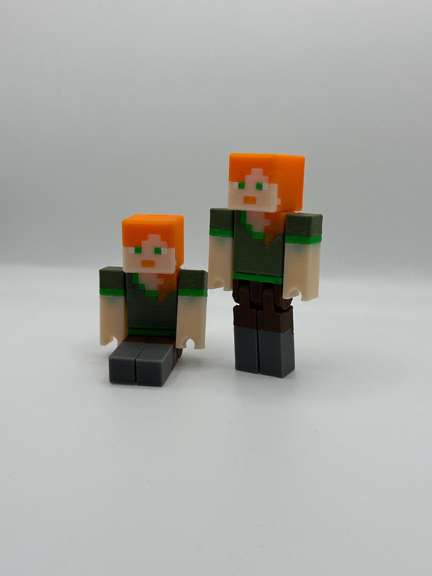 Articulated Female character Toy - 3D Printed Pixel Character, Poseable Action Figure, Perfect Gift for Gamers & Collectors