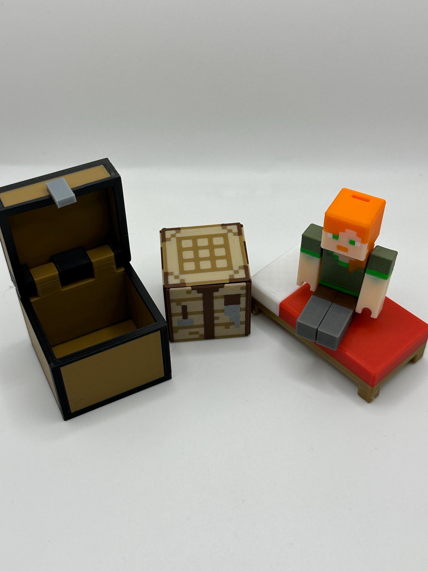 Pixel Female Character Pack – Articulated character, Bed, Chest & Crafting Table | 3D Printed Display Set