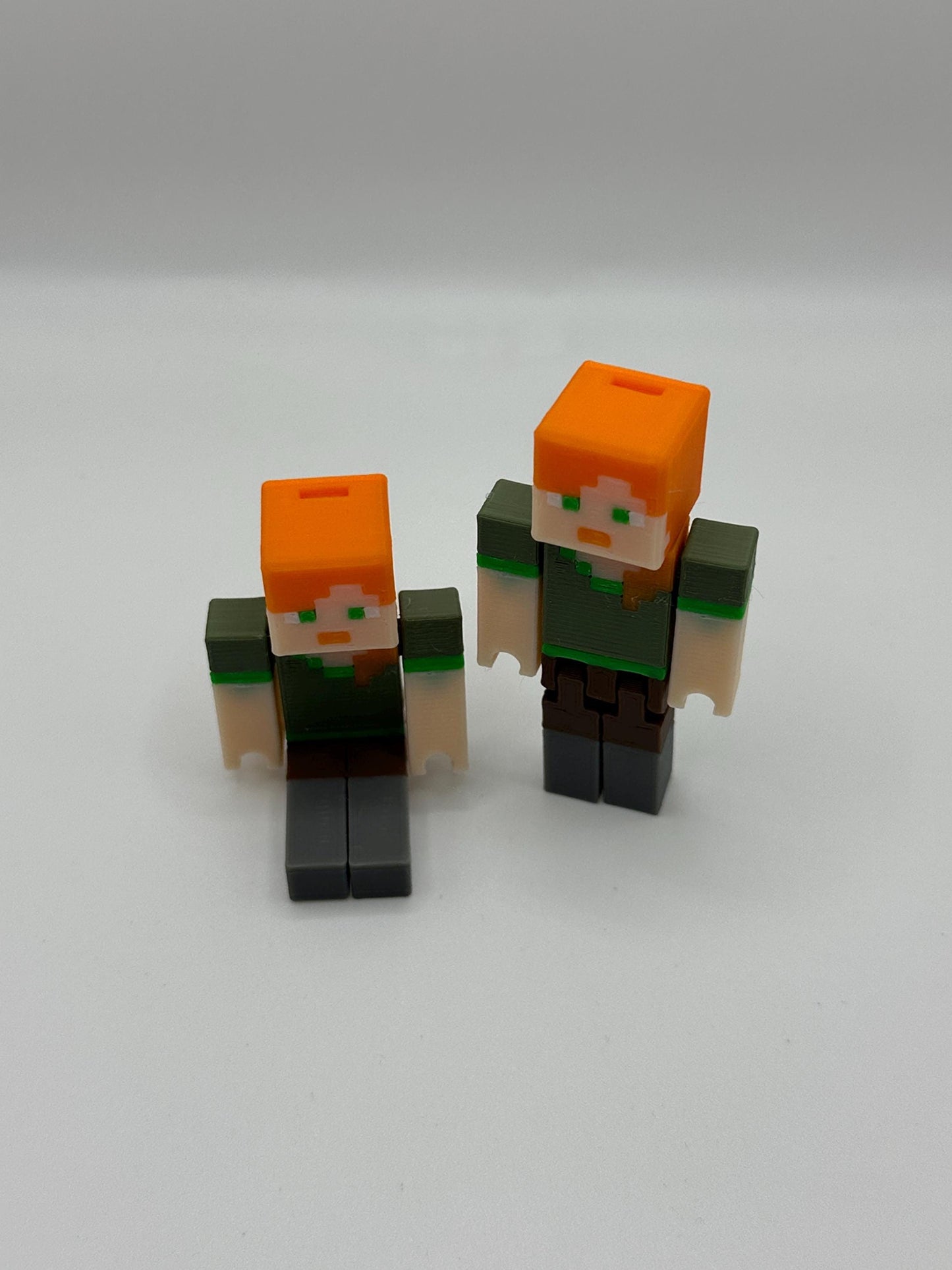Articulated Female character Toy - 3D Printed Pixel Character, Poseable Action Figure, Perfect Gift for Gamers & Collectors