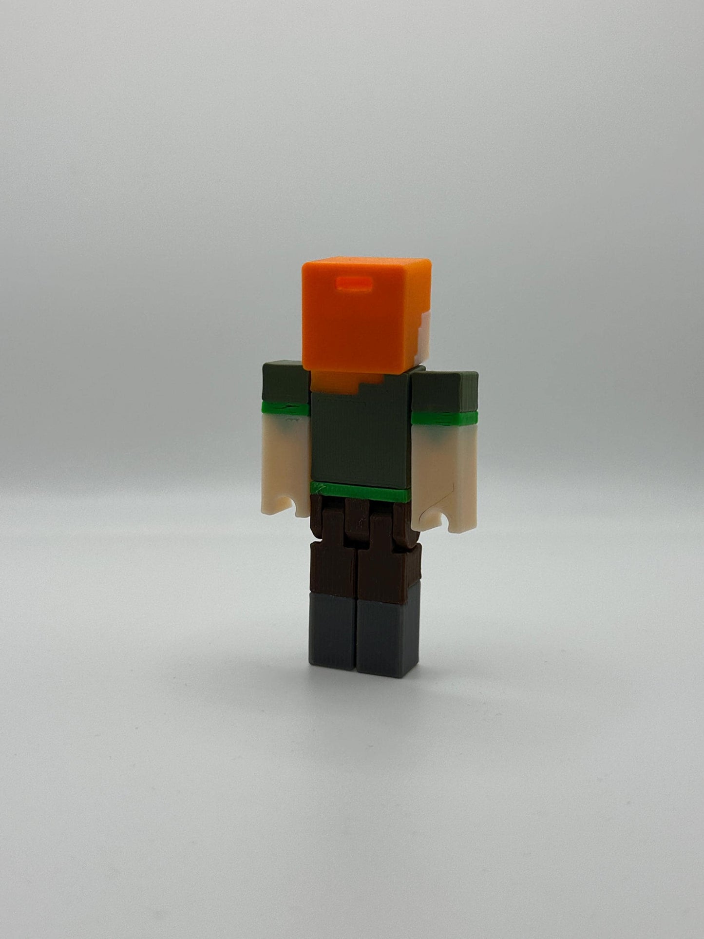 Articulated Female character Toy - 3D Printed Pixel Character, Poseable Action Figure, Perfect Gift for Gamers & Collectors
