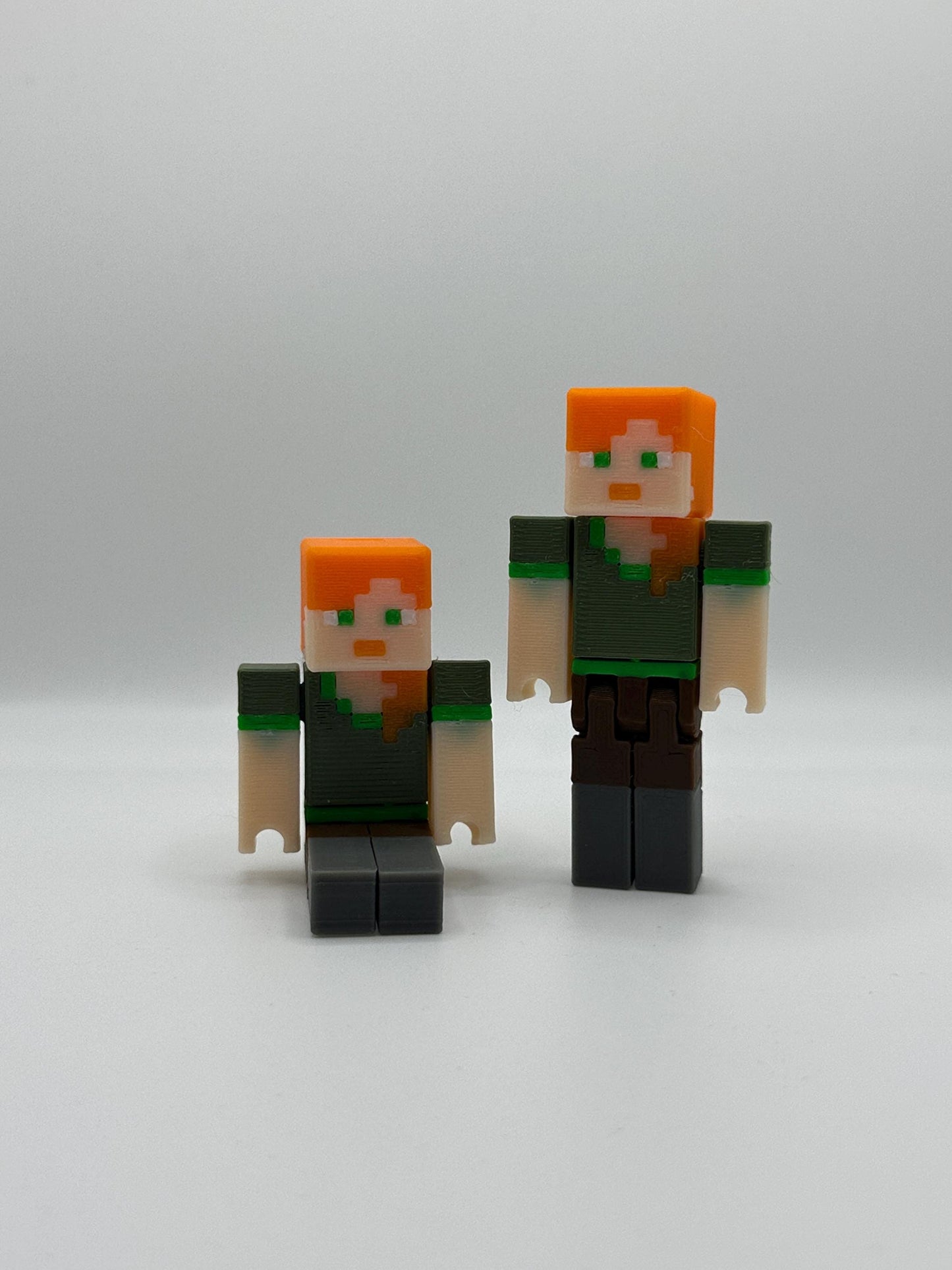 Articulated Female character Toy - 3D Printed Pixel Character, Poseable Action Figure, Perfect Gift for Gamers & Collectors