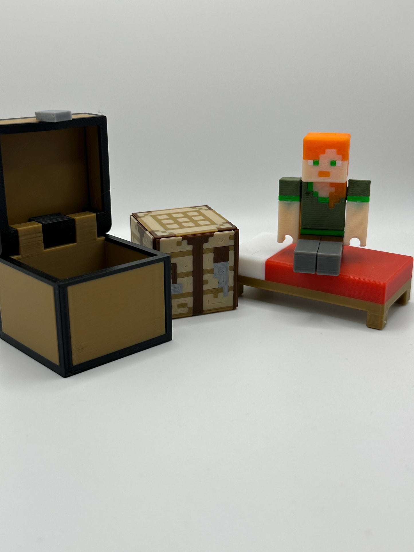 Pixel Female Character Pack – Articulated character, Bed, Chest & Crafting Table | 3D Printed Display Set