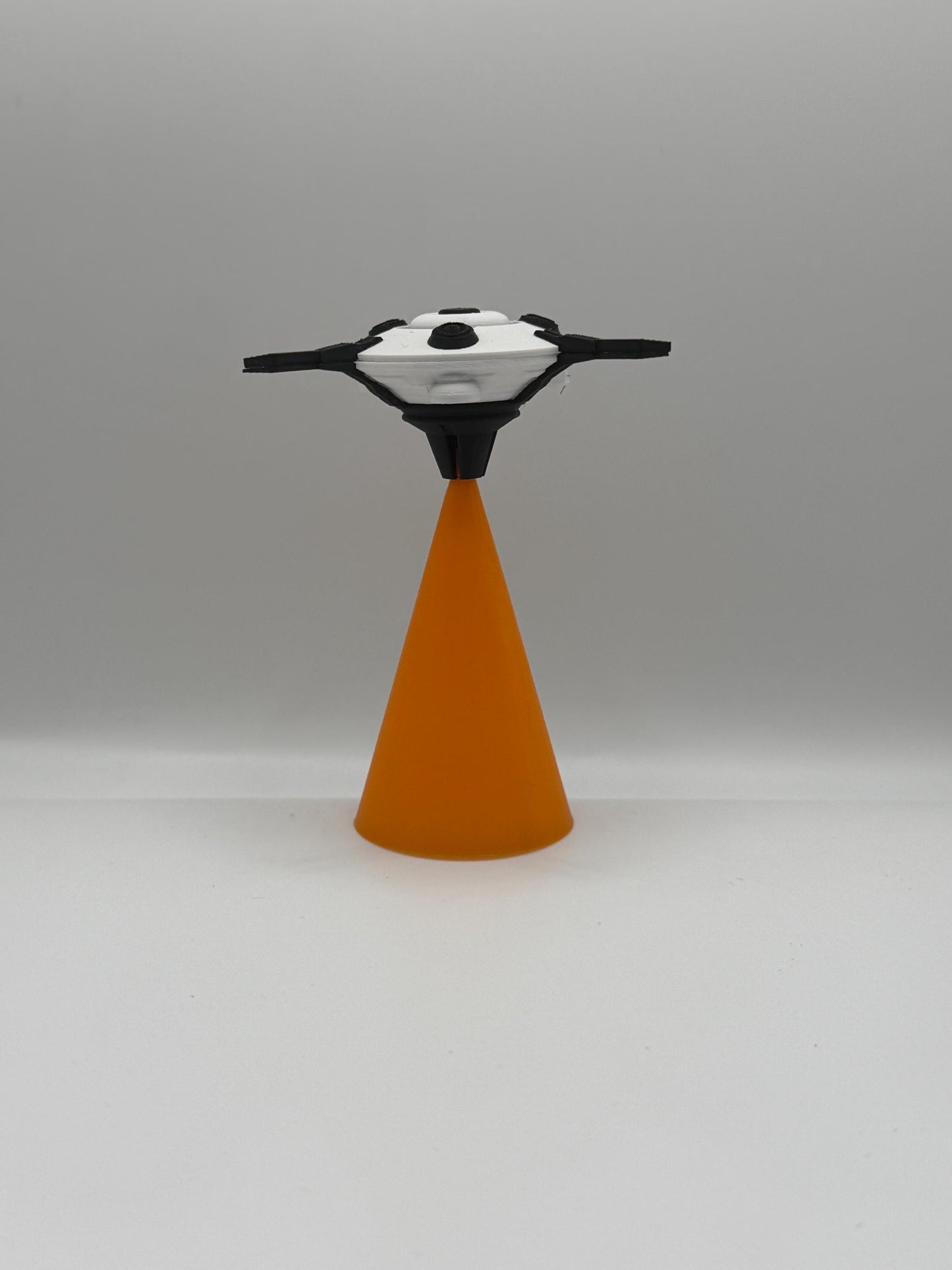 Arc Raiders Snitch Display Figure | 3D Printed Sci-Fi Collectible | Gaming Desk & Shelf Decor