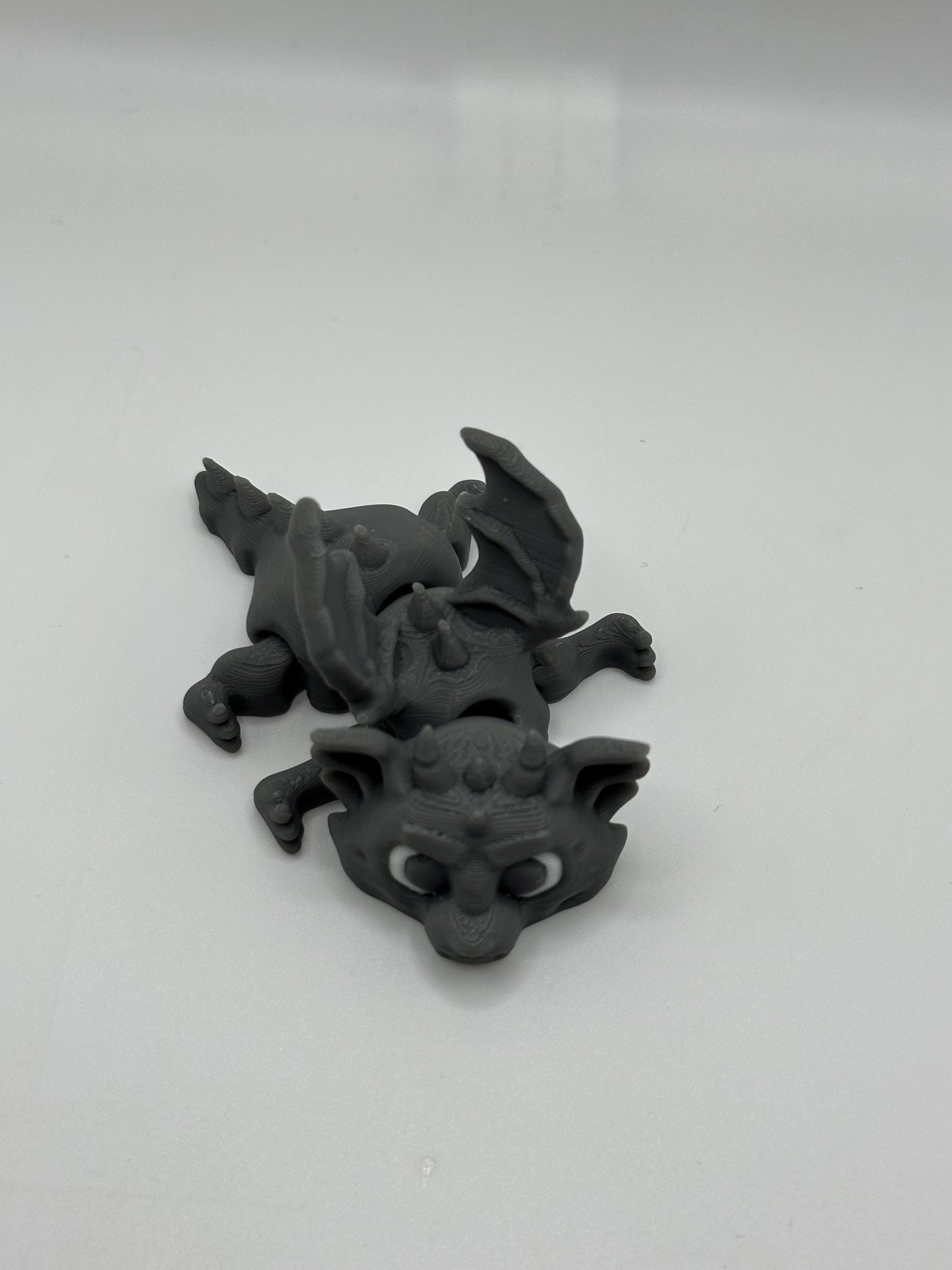 Articulated 3D Printed Gargoyle Dragon: Gothic Desk Toy