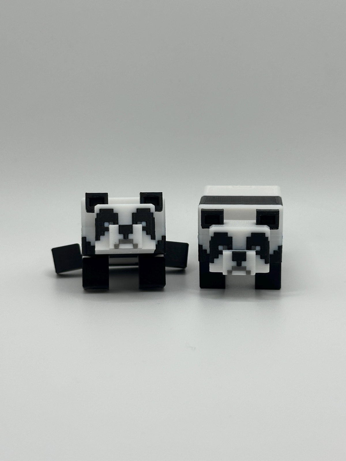 Articulated Sandbox Panda – 3D Printed Movable Toy – Pixel Animal Figure – Gamer Gift or Desk Decor