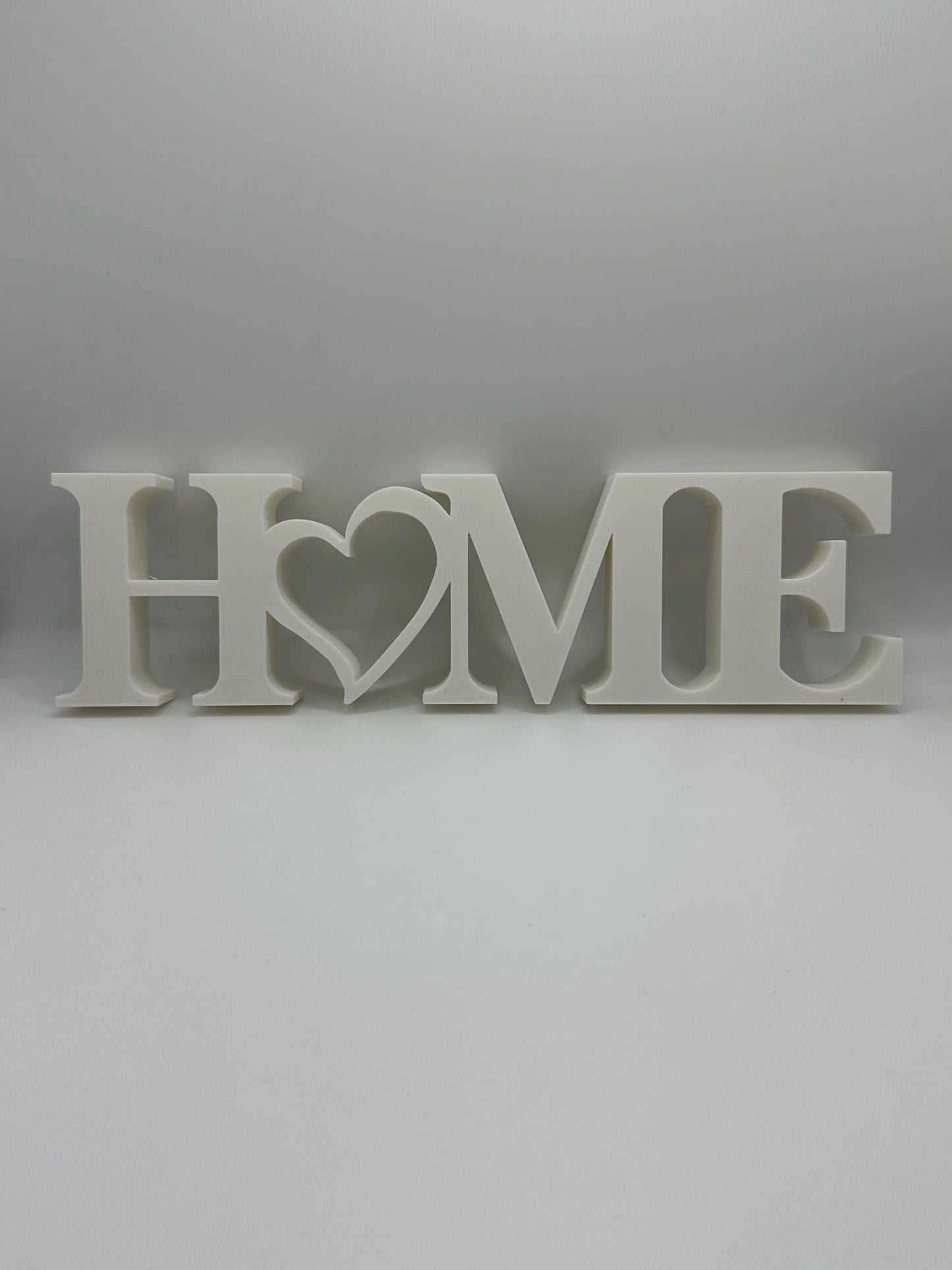 3D Printed “HOME” Shelf Decor with Heart – Modern Minimalist Home Sign, Desk or Shelf Decoration, Housewarming Gift, Home Office Decor