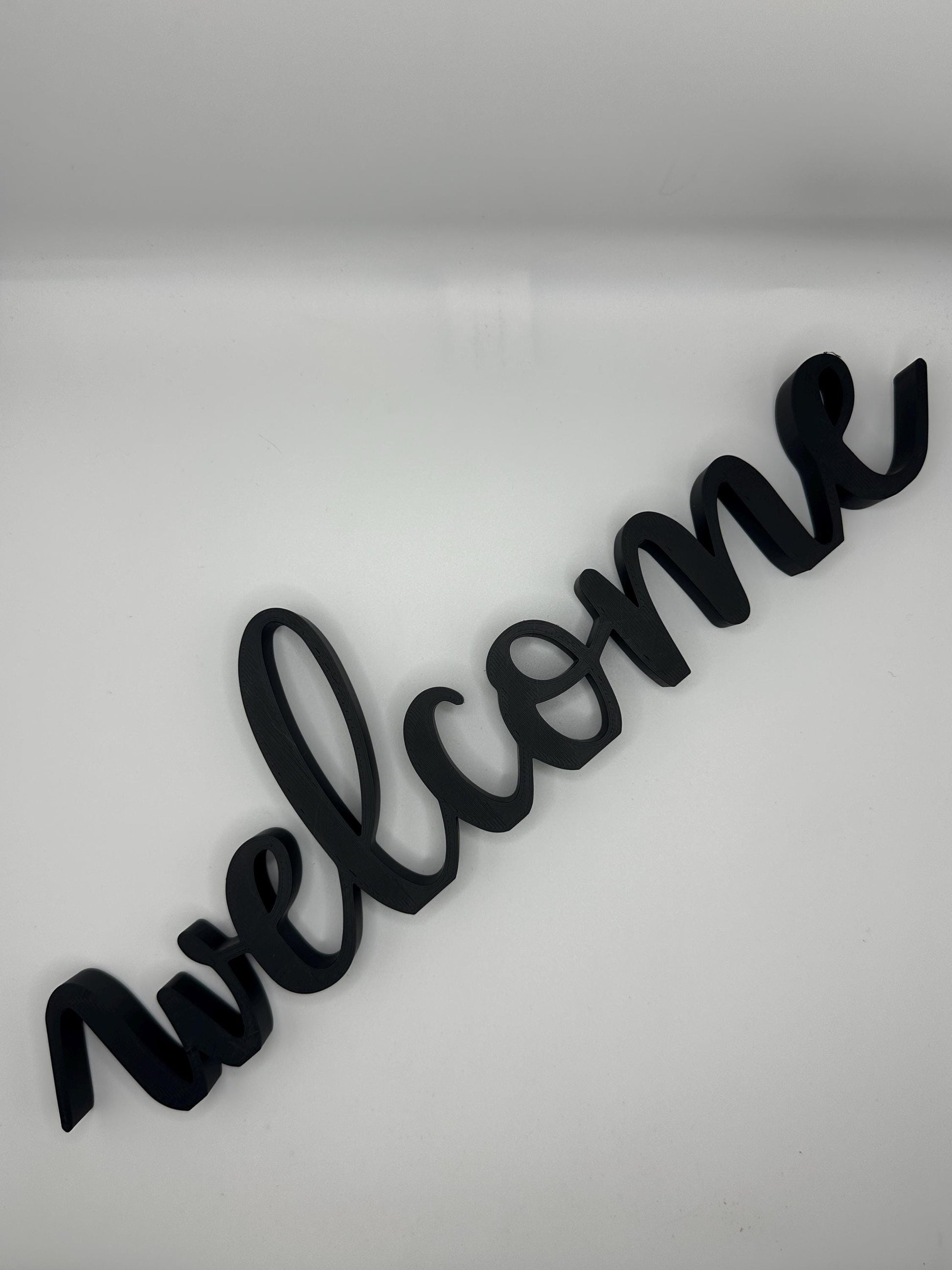 3D Printed “Welcome” Sign – Modern Desk or Shelf Decor, Entryway Accent, Freestanding Welcome Word Sign, Housewarming Gift