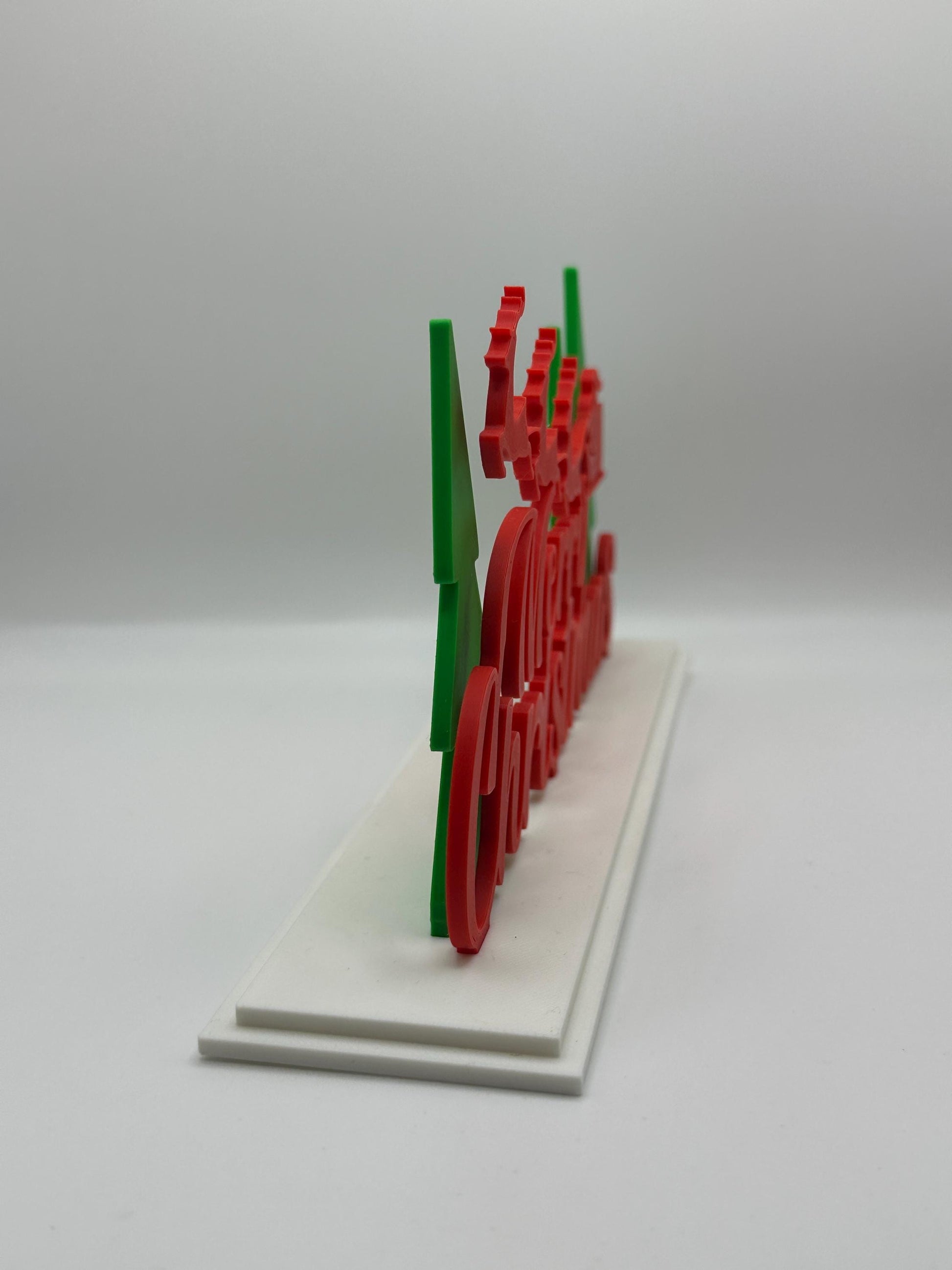 3D Printed Merry Christmas Sign – Santa Sleigh & Reindeer Holiday Decoration, Christmas Shelf or Tabletop Decor, Festive Centerpiece