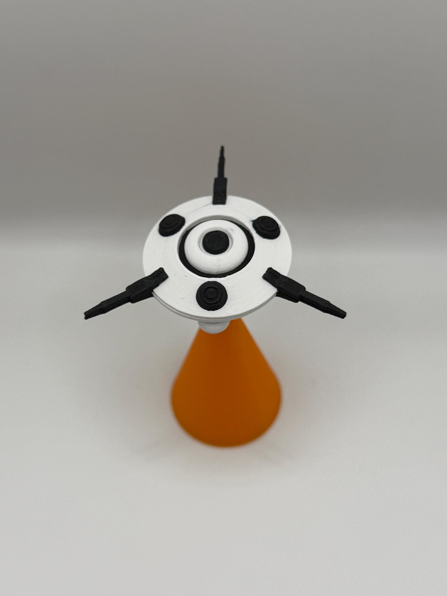 Arc Raiders Snitch Display Figure | 3D Printed Sci-Fi Collectible | Gaming Desk & Shelf Decor