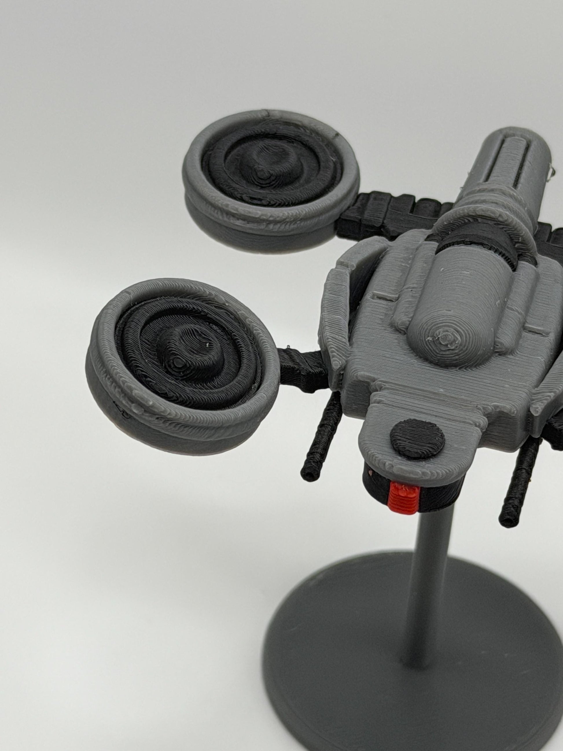 Arc Raiders Wasp Display Figure on Stand | 3D Printed Sci-Fi Collectible | Gaming Desk & Shelf Decor