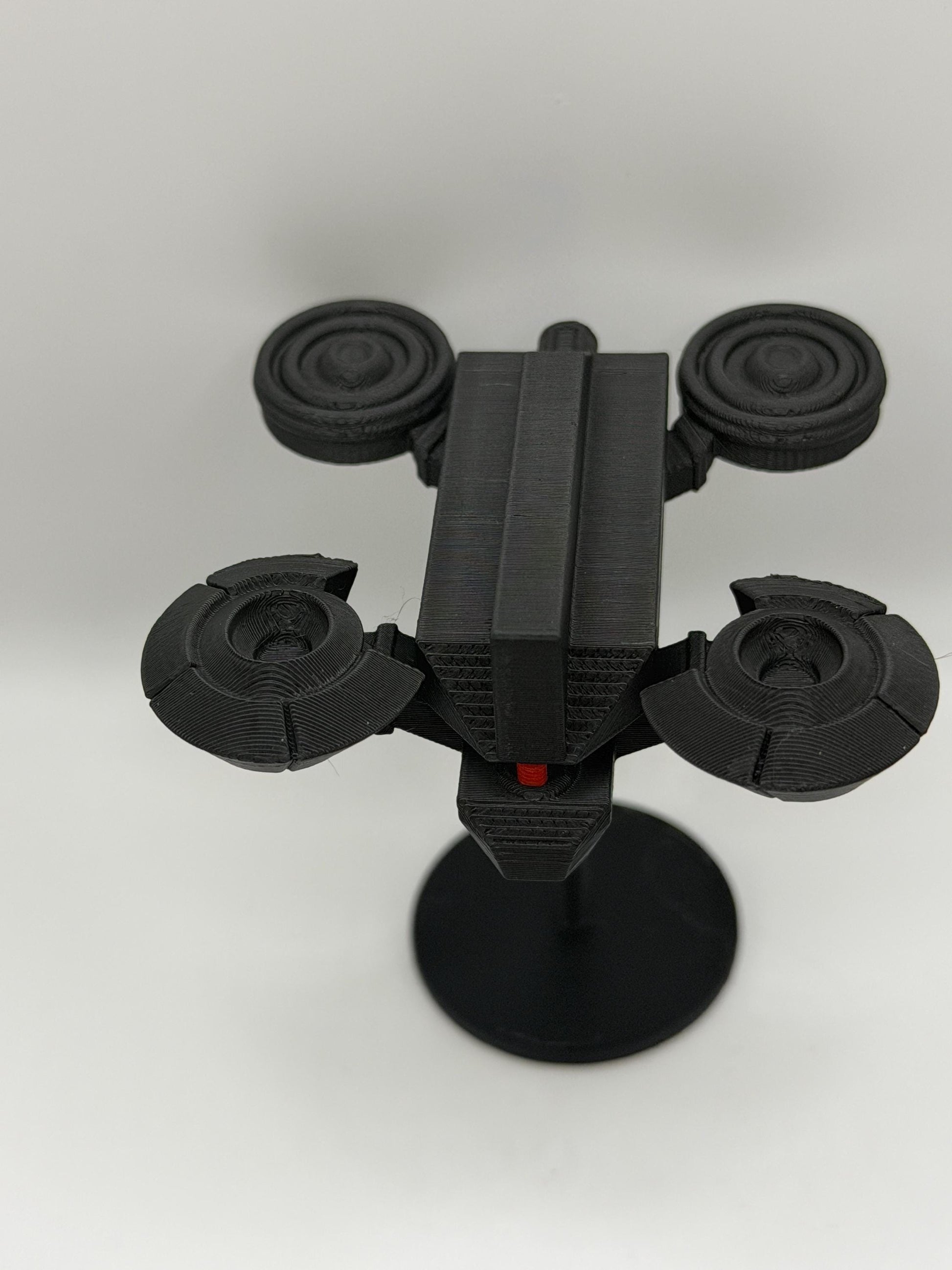 Arc Raiders Hornet Display Figure on Stand | 3D Printed Sci-Fi Collectible | Gaming Desk & Shelf Decor