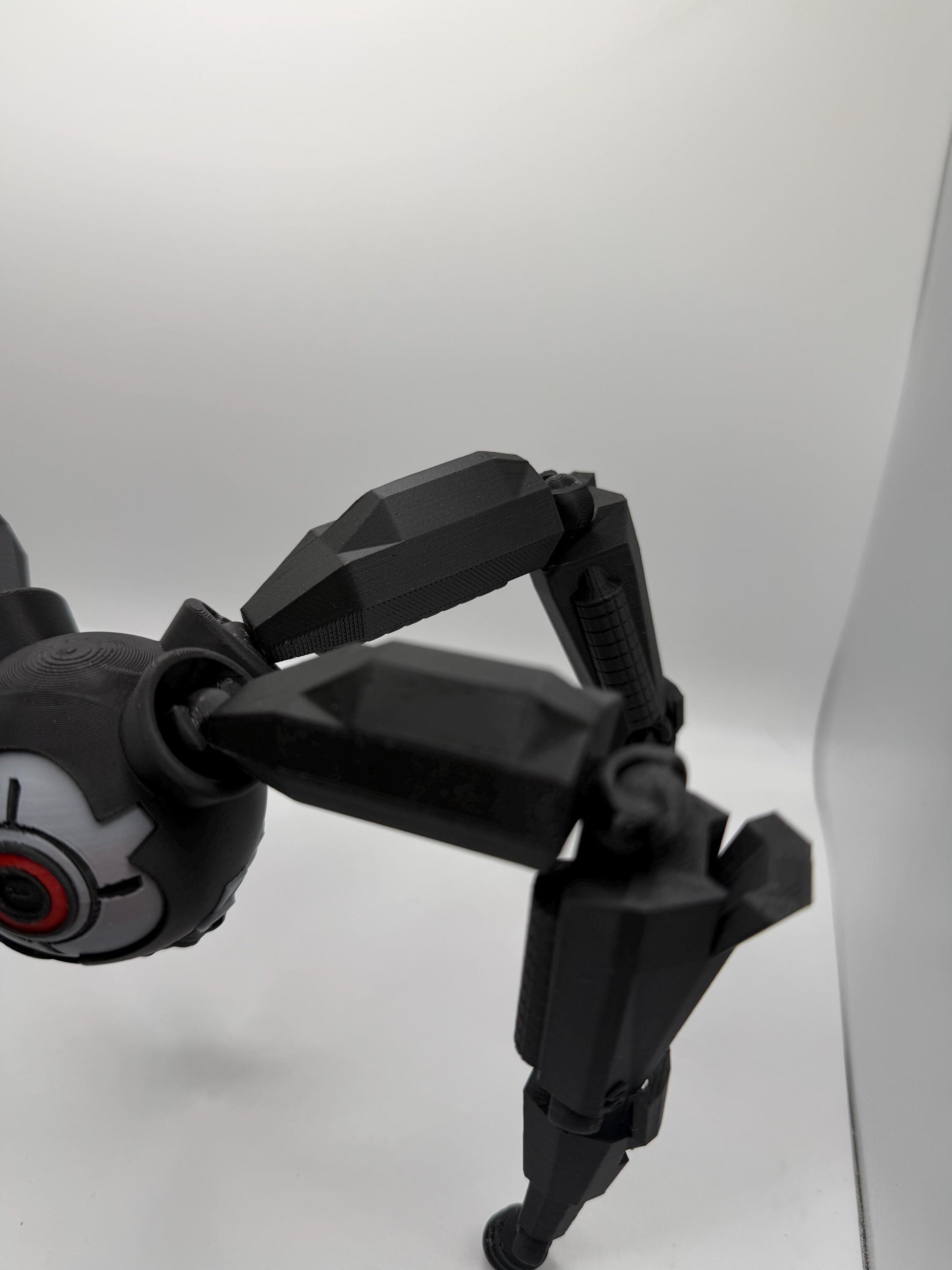 Arc Raiders Leaper Display Figure | 3D Printed Sci-Fi Collectible | Gaming Desk & Shelf Decor