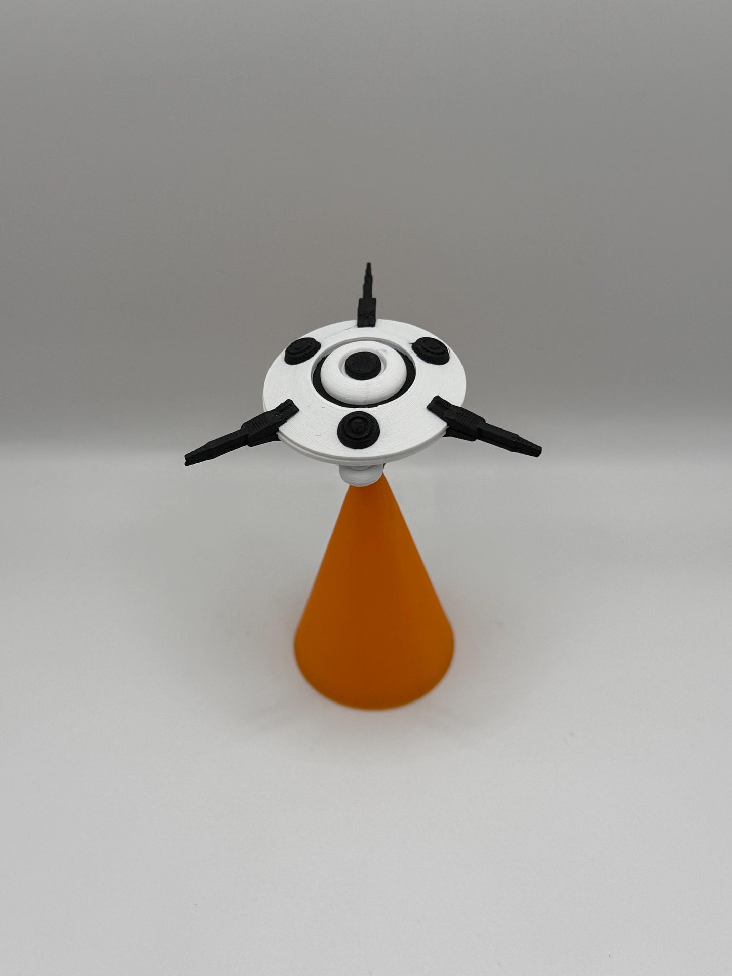 Arc Raiders Snitch Display Figure | 3D Printed Sci-Fi Collectible | Gaming Desk & Shelf Decor