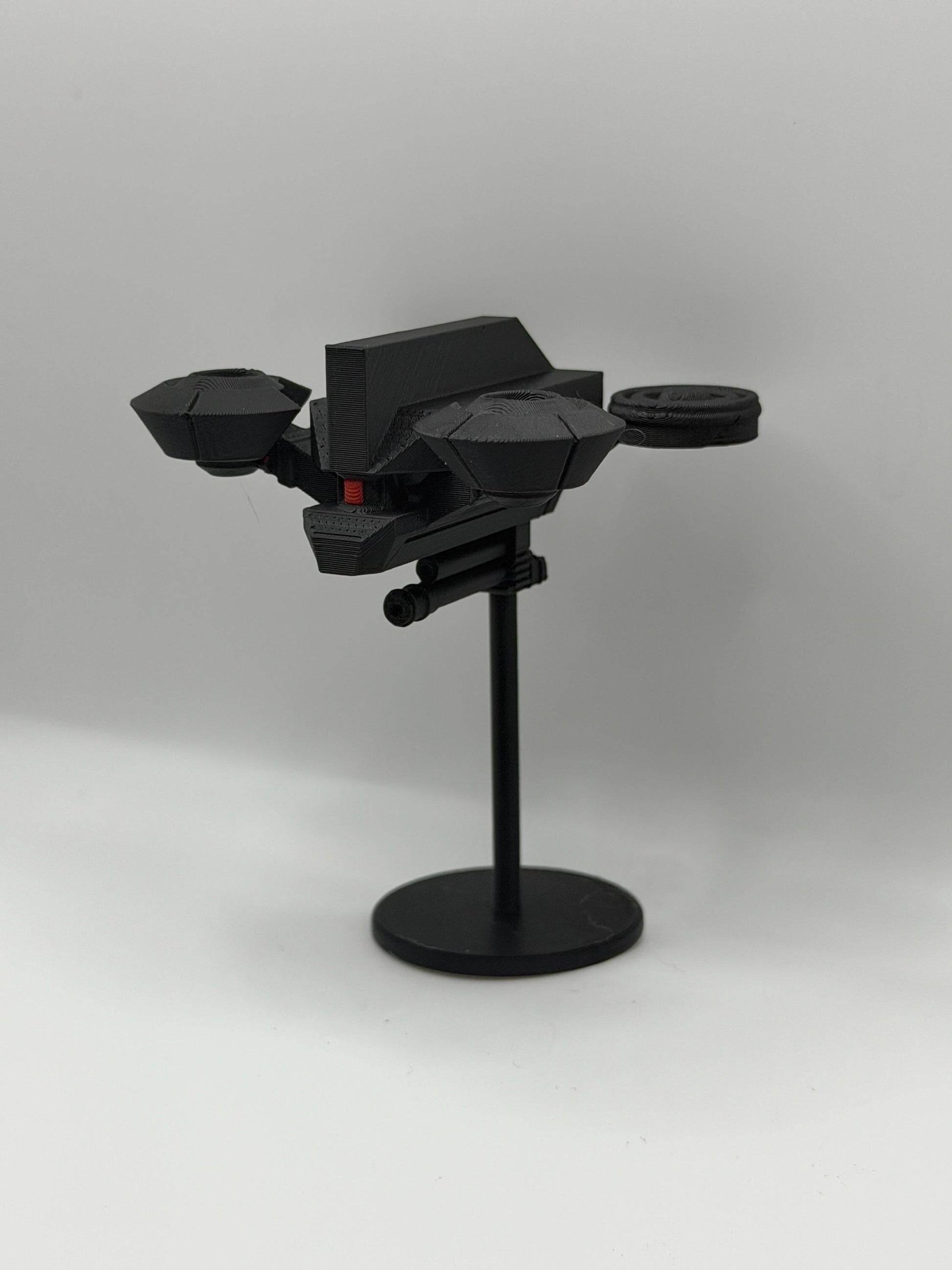 Arc Raiders Hornet Display Figure on Stand | 3D Printed Sci-Fi Collectible | Gaming Desk & Shelf Decor