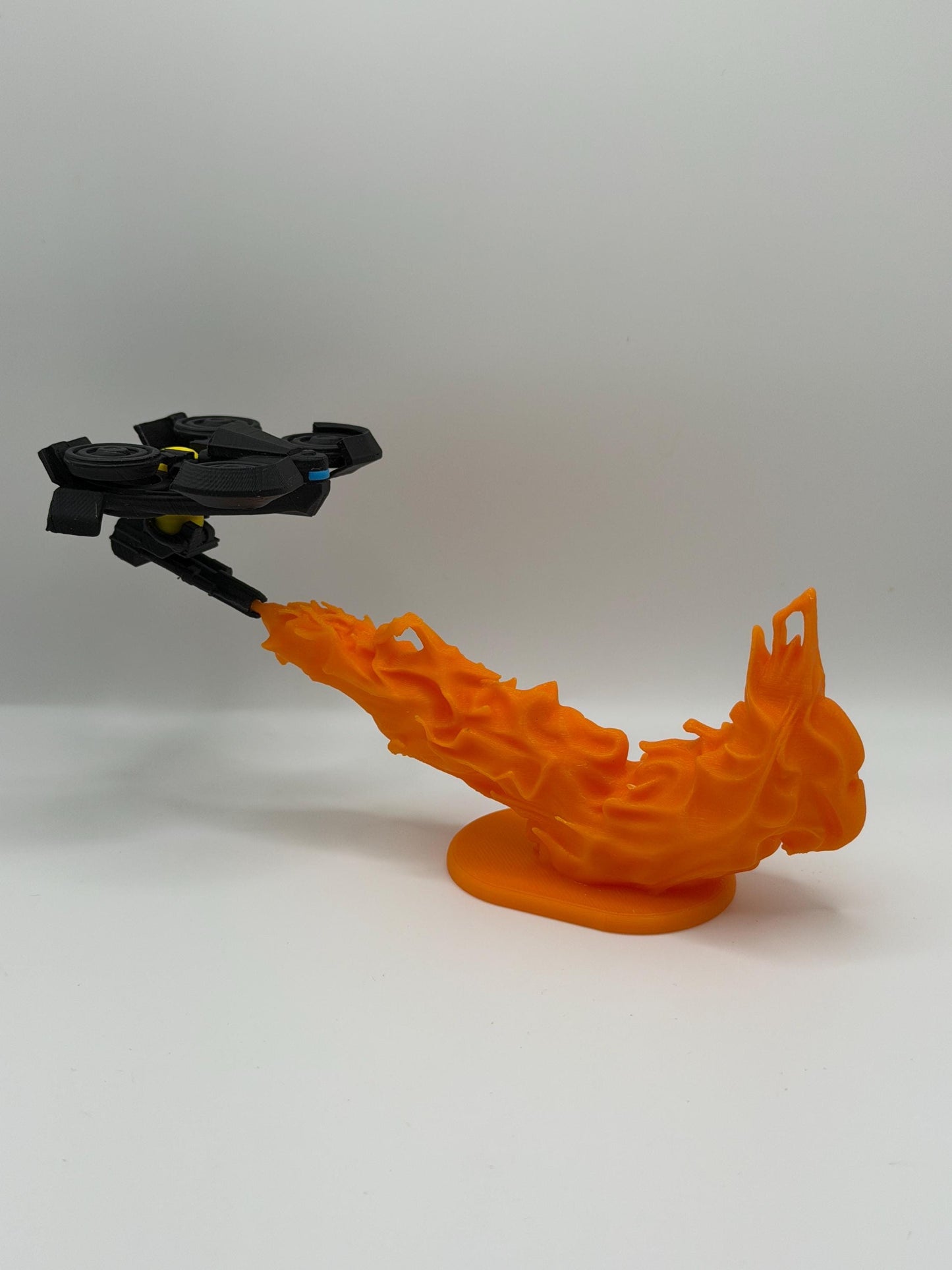 Firefly Drone with Flame Effect | ARC Raider Inspired | 3D Printed Sci-Fi Display | Futuristic Drone Figure | Gamer Desk Decor