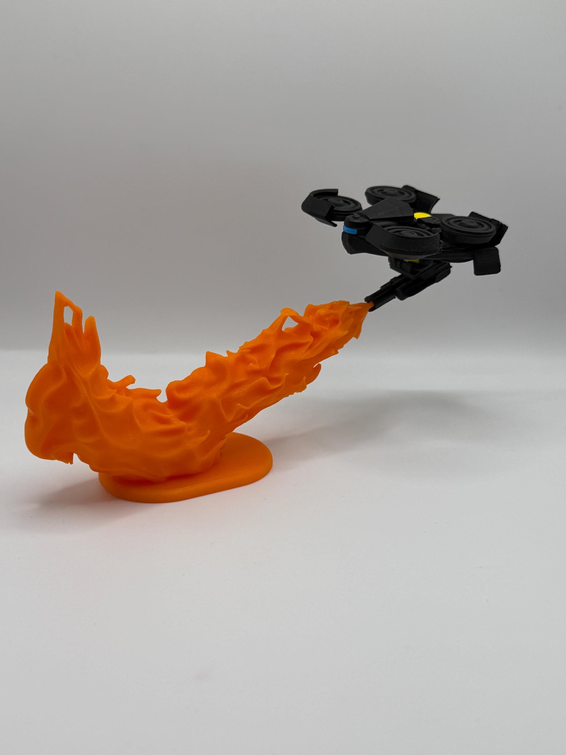 Firefly Drone with Flame Effect | ARC Raider Inspired | 3D Printed Sci-Fi Display | Futuristic Drone Figure | Gamer Desk Decor