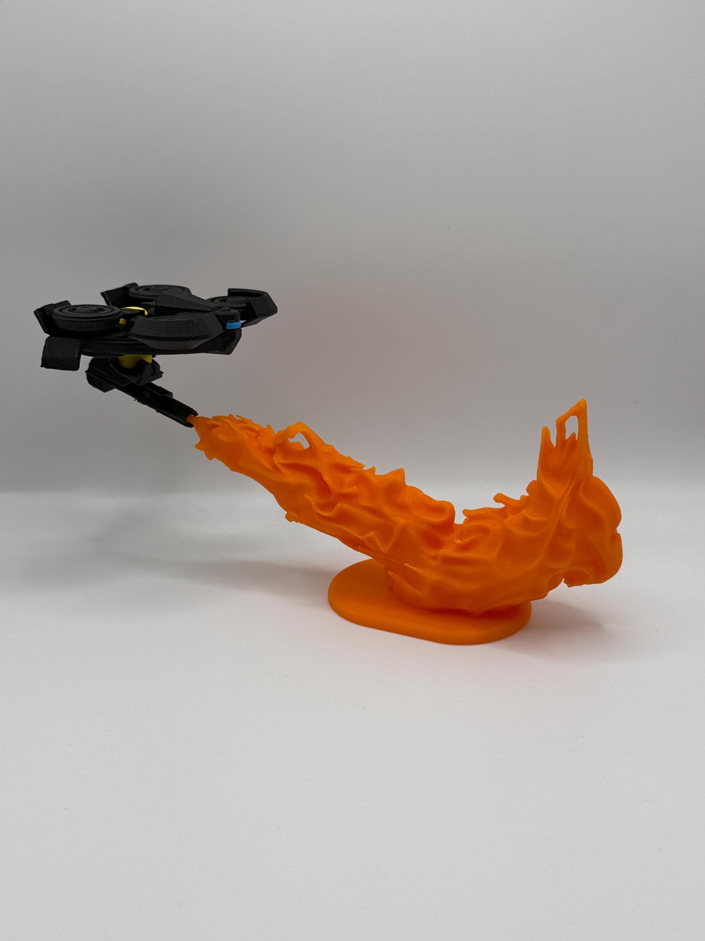 Firefly Drone with Flame Effect | ARC Raider Inspired | 3D Printed Sci-Fi Display | Futuristic Drone Figure | Gamer Desk Decor