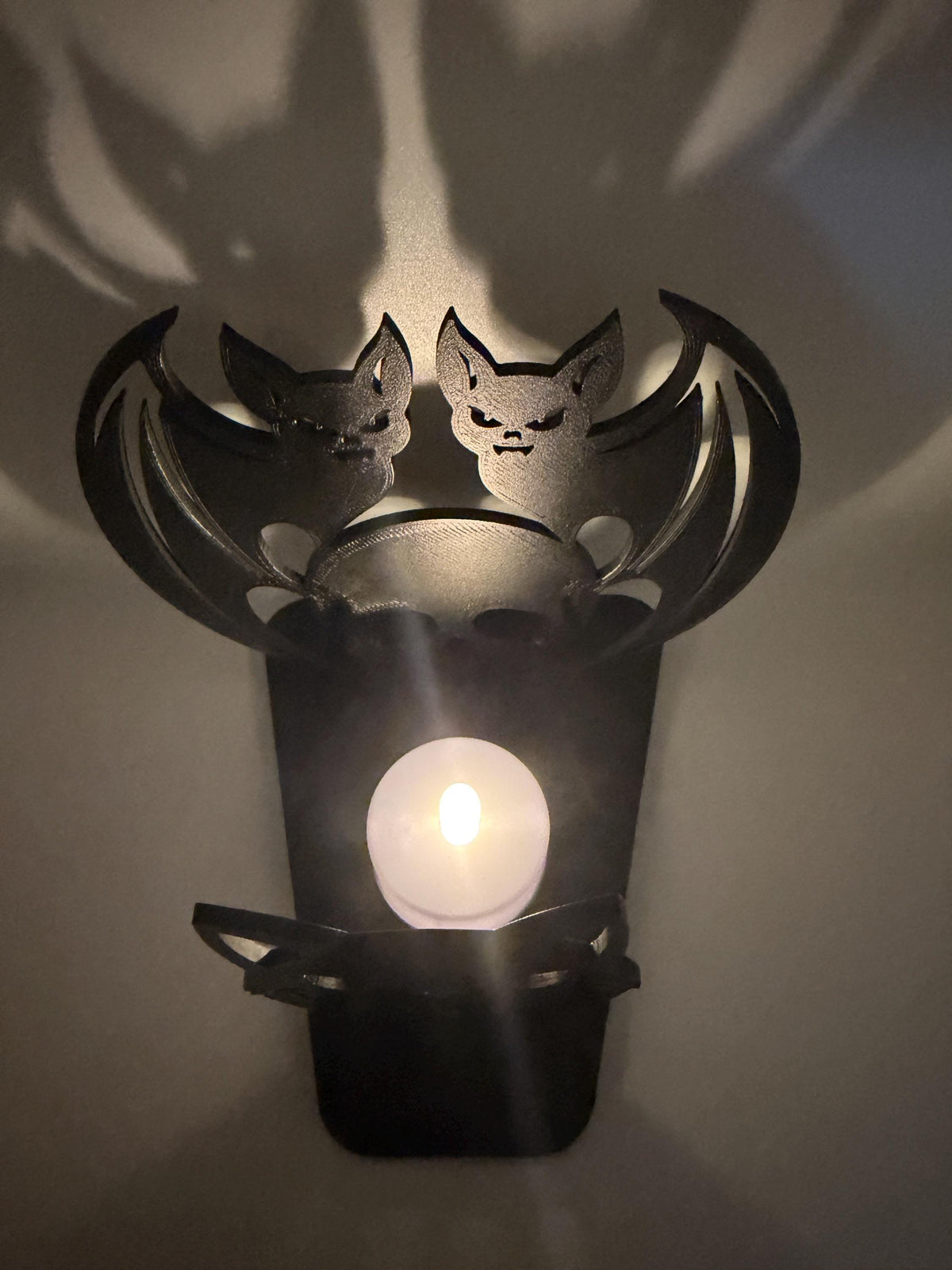 Halloween Shadow Light | Skull & Bat Shadow Projector | Spooky LED Tea Light Holder | Halloween Decor | 3D Printed Shadow Lamp
