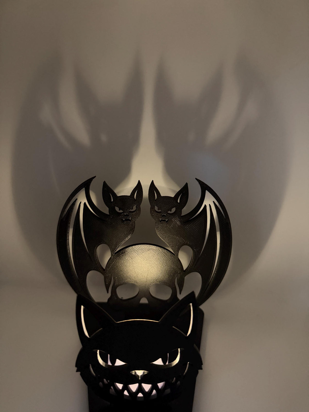 Halloween Shadow Light | Skull & Bat Shadow Projector | Spooky LED Tea Light Holder | Halloween Decor | 3D Printed Shadow Lamp