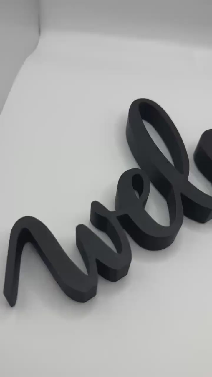 3D Printed “Welcome” Sign – Modern Desk or Shelf Decor, Entryway Accent, Freestanding Welcome Word Sign, Housewarming Gift